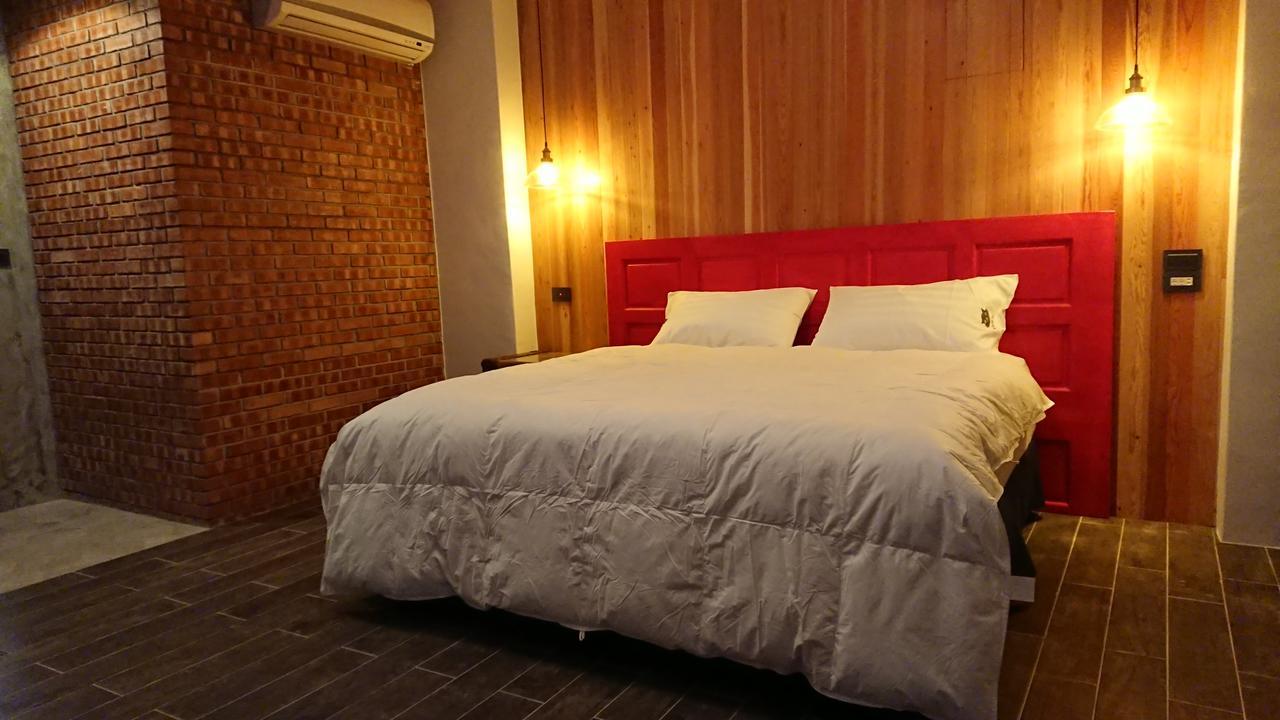 Mr. Buster B&B Hualien City Exterior foto